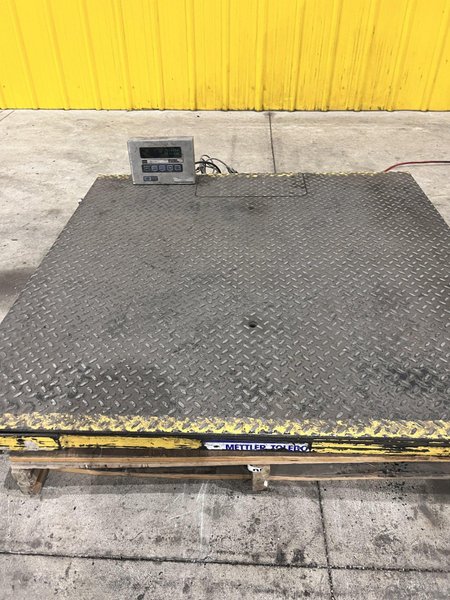 5,000 LB METTLER TOLEDO INDUSTRIAL FLOOR SCALE: STOCK 22099
