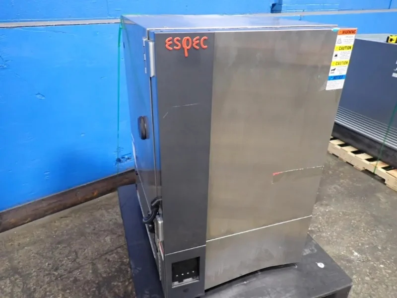 ESPEC 20" X 14" X 22" ENVIROMENTAL TEST CHAMBER   -  BTL-433