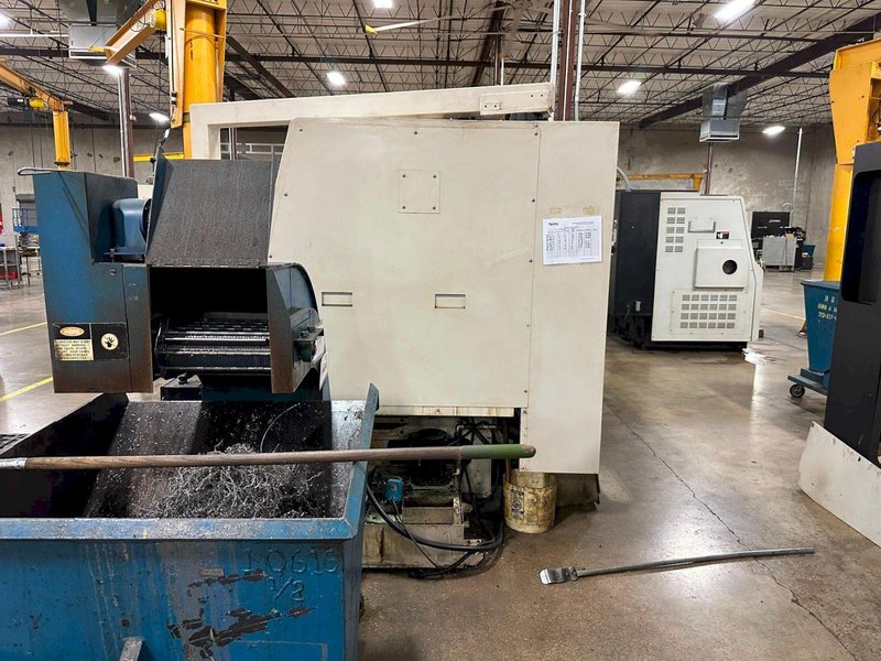 Doosan Puma 400B CNC Lathe, 2007 – Programmable Tailstock, Presetter, Chip Conveyor, 18″ Chuck