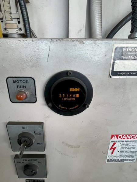 100 TON X 10' WYSONG HYDRAULIC PRESS BRAKE: STOCK #76648