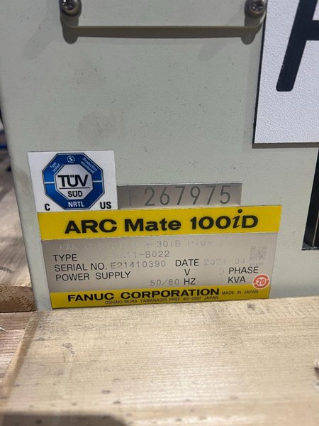 FANUC ARCMATE ROBOT 100ID/10L W/ R30IB PLUS AND MILLER AUTO CONTINUUM 500 USED
