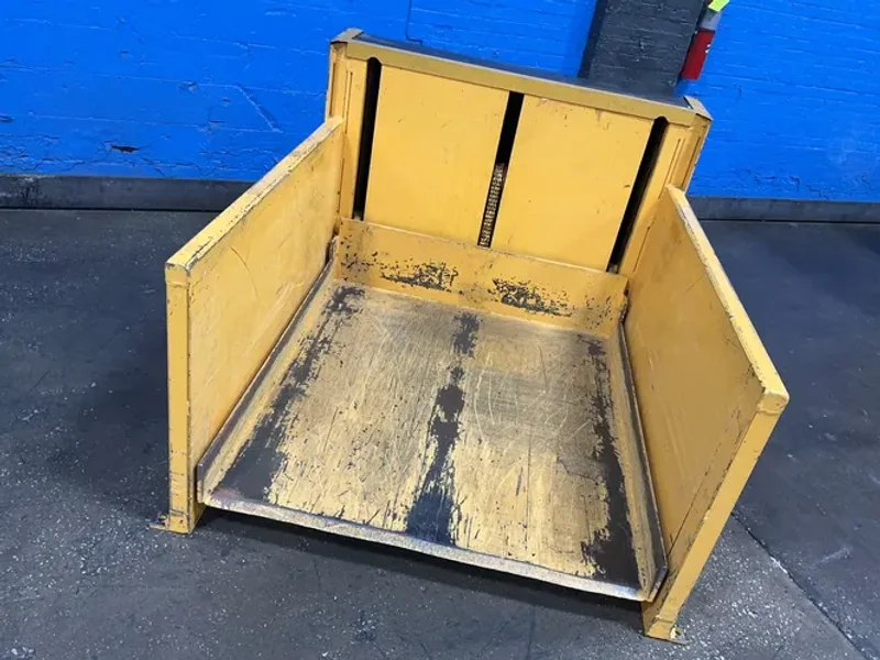 Econo Lift 2000lbs Drive-on Pallet Lift