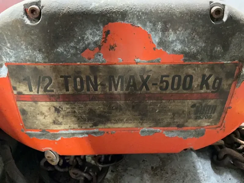 CM 1/2 TON HOIST