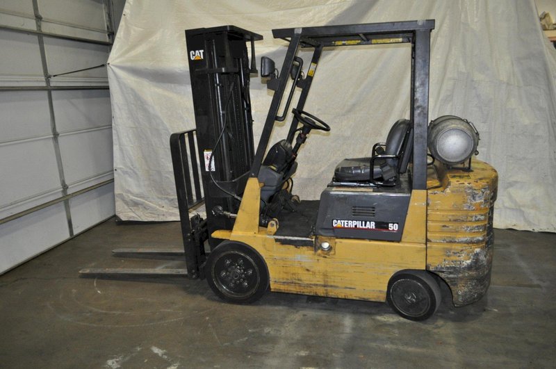 4700 LB Caterpillar LP Forklift
