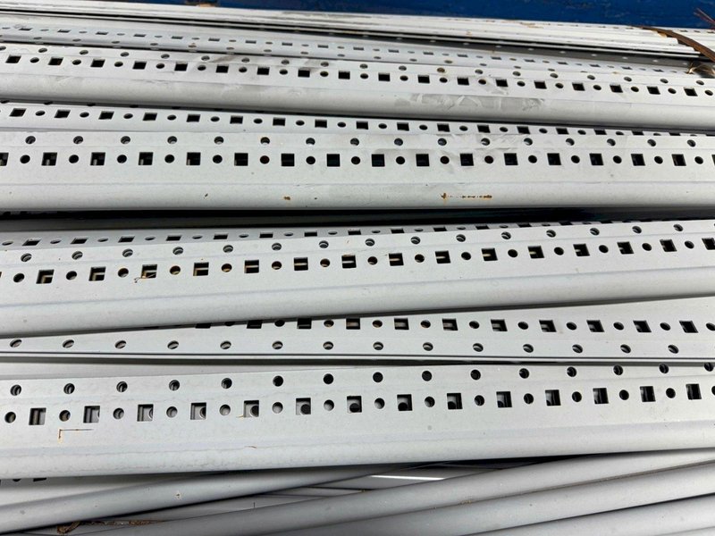 LYON 85” SHELVING POSTS
