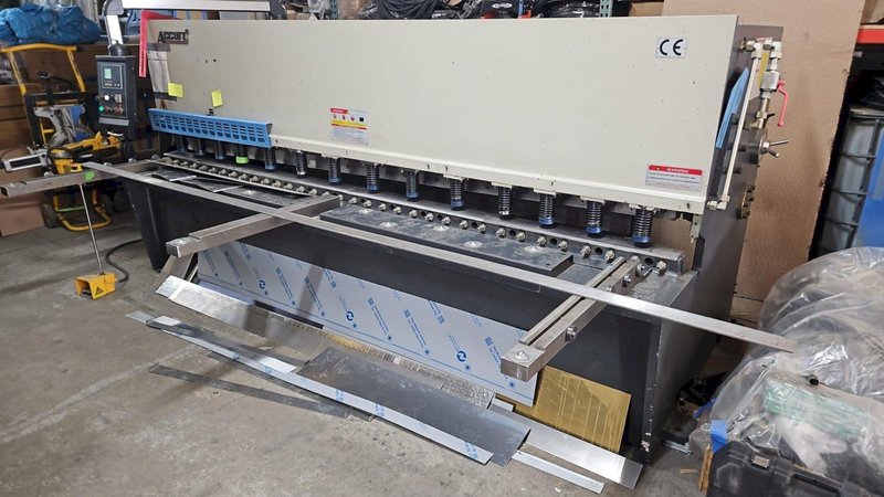 5/16″ x 10.5′ Accurl QC12Y 8 X 3200 Hydraulic Shear, 2015 – Videos Available