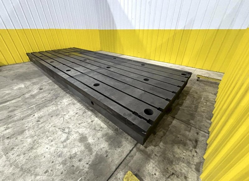 157" X 216.5" ' BAY CAST T-SLOTTED CAST LAYOUT FLOOR PLATE. STOCK # 0874126