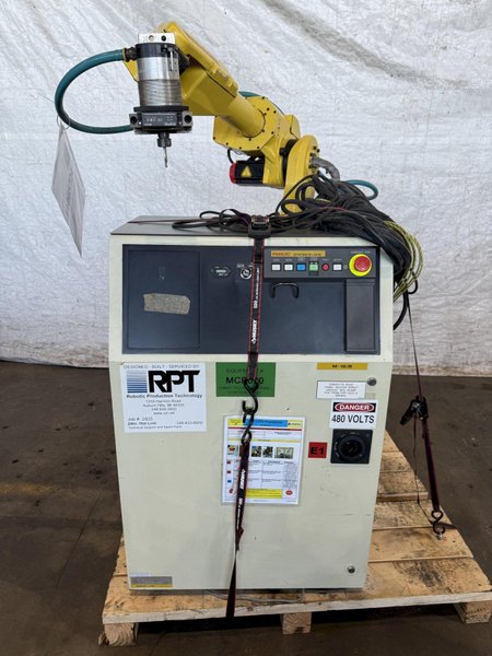 FANUC M-6iB/20 6 AXIS ROBOT W/ R-J3IB CONTROLLER. STOCK # 1005724