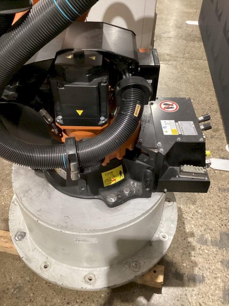 KUKA KR 120 R1800 nano Robot w/ KR C4 NA Controls, Missing Cable Set USED