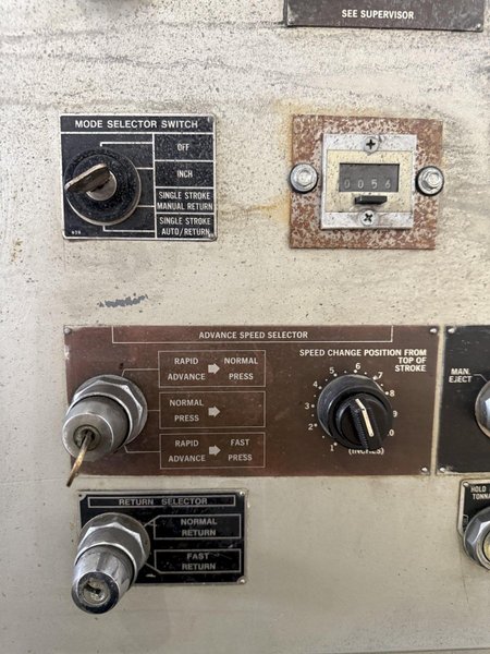 110 TON PACIFIC 110 PF-OBS HYDRAULIC PRESS. STOCK # 0223826.