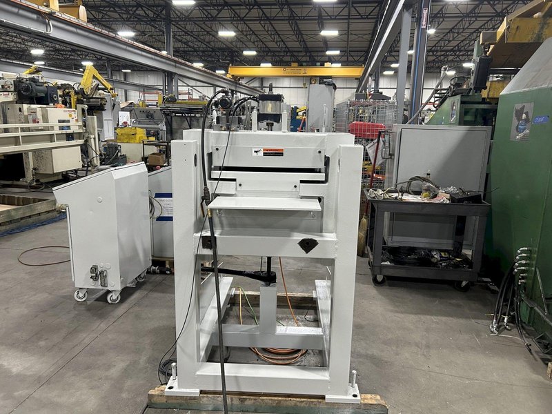 LITTELL Spectra Max Servo Feed Straightener Combination 18" Wide