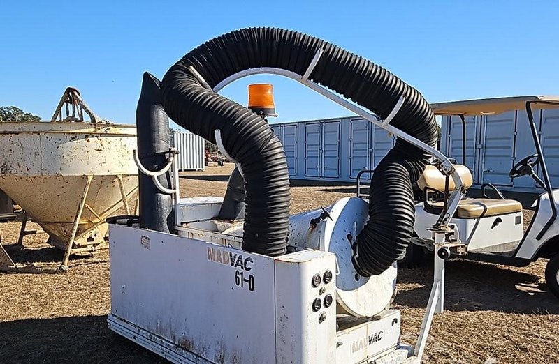 MADVAC MODEL 61-D LITTER &amp; DEBRIS VACUUM: YOBRO #24863