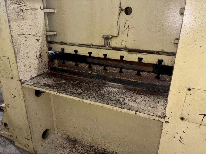 660 TON SUTHERLAND MODEL #HD1 HYDRAULIC 4 POST GUIDED RAM PRESS 15&quot; STROKE: YOBRO #24088