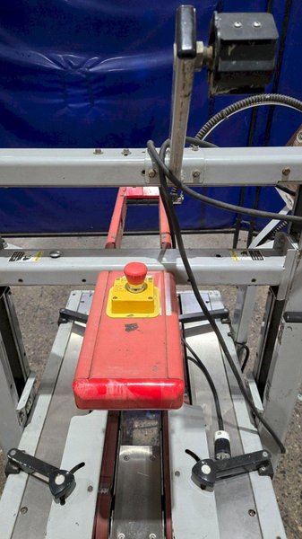 3M SEB0000174 BOX SEALING MACHINE USED