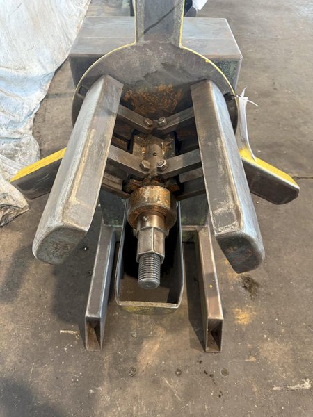 2,500 LB X 18&quot; AMERICAN MODEL 60 UNCOILER. STOCK # 0885025