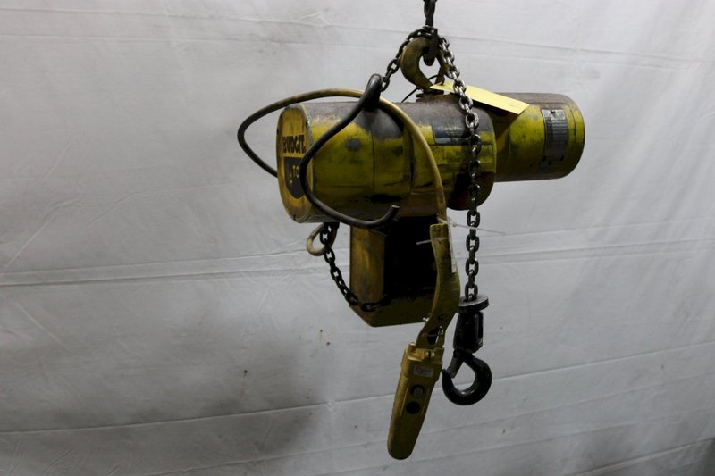 1/4 TON BUDGIT ELECTRIC POWERED CHAIN HOIST: STOCK #11988