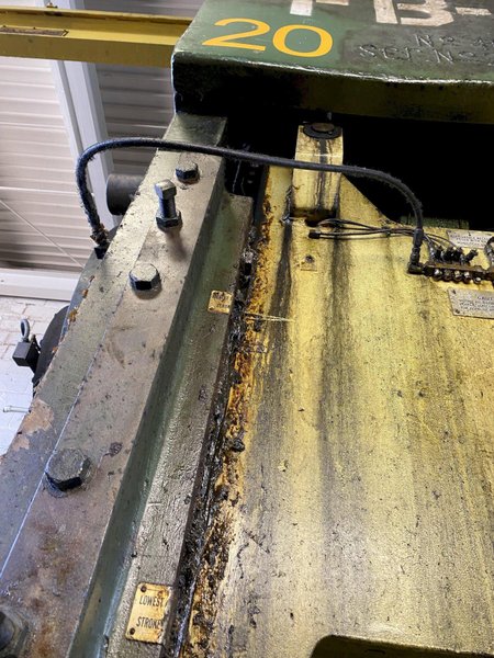 400 TON VERSON 400 GAP FRAME PUNCH PRESS.STOCK #0631222