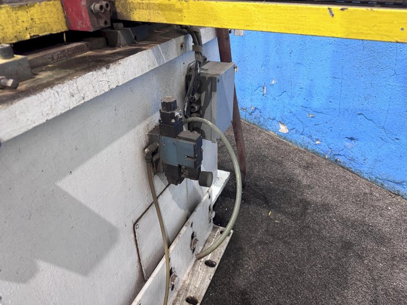 15 TON AIRAM PNEUMATIC 4 POST CUTOFF PRESS: STOCK #79286