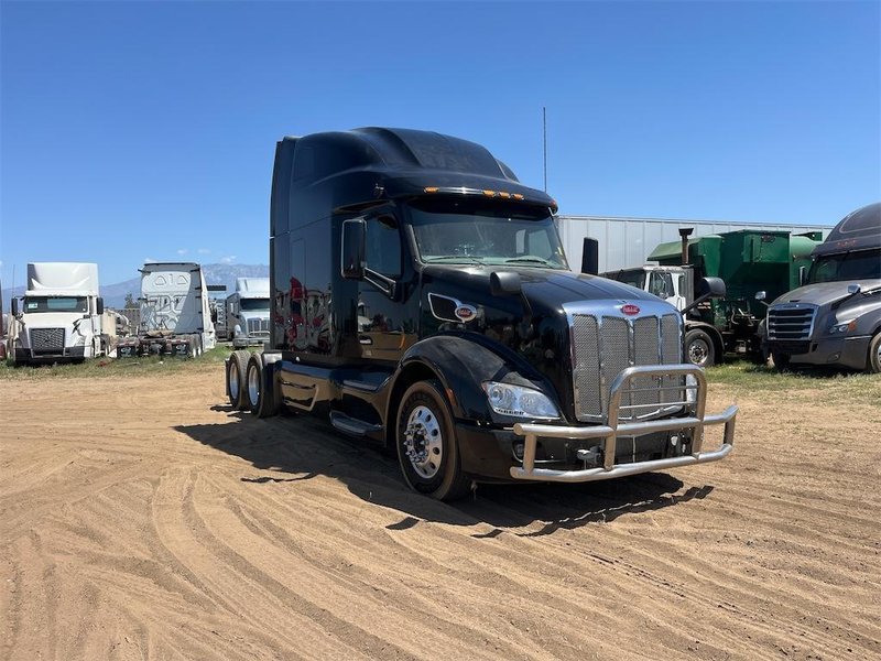 2022 Peterbilt 579 1XPBD49X4ND781737