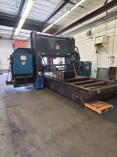 40″ x 63″ HEM DC-4063 Dual Column Semi Automatic Horizontal Bandsaw, 1996