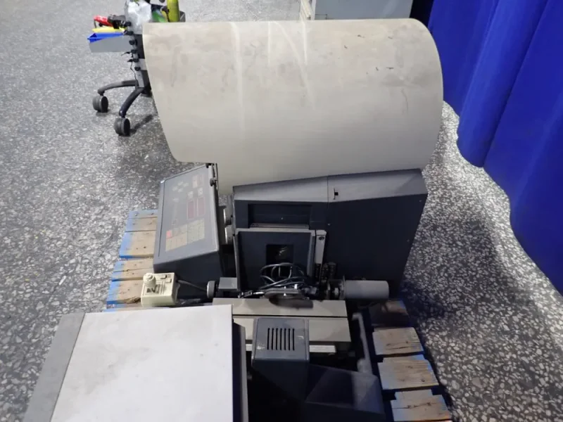 OPTICAL GAGING PRODUCTS INC 14" OPTICAL COMPARATOR  -  OQ 14A