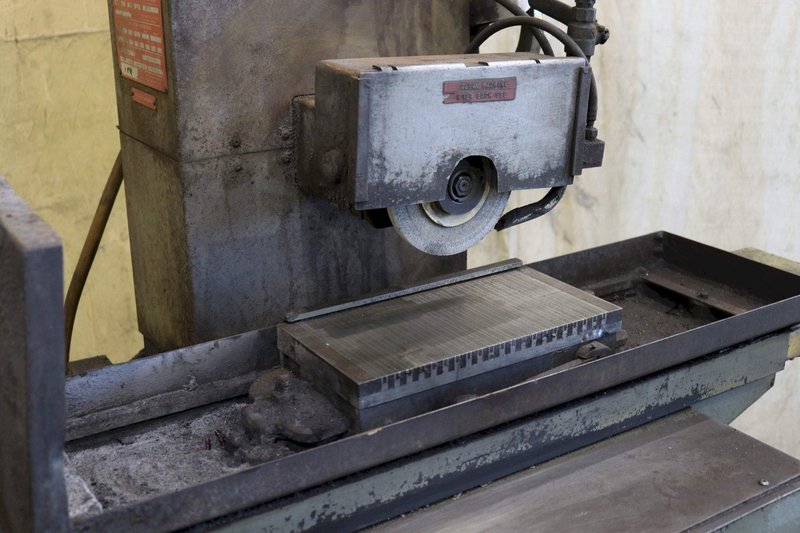 6' X 12' DOALL MODEL #VS612 HORIZONTAL SURFACE GRINDER: STOCK #73267