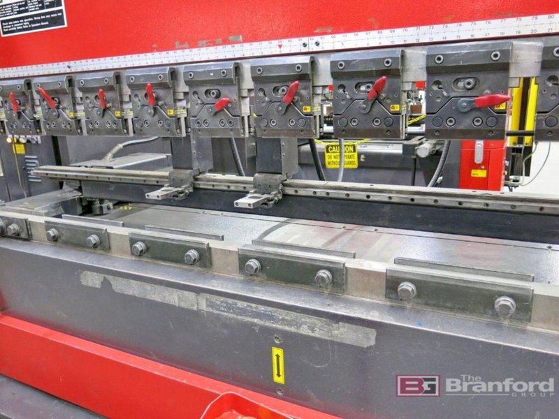 110 TON AMADA HYDRAULIC UP-ACTING PRESS BRAKE MODEL FBD-1030NT