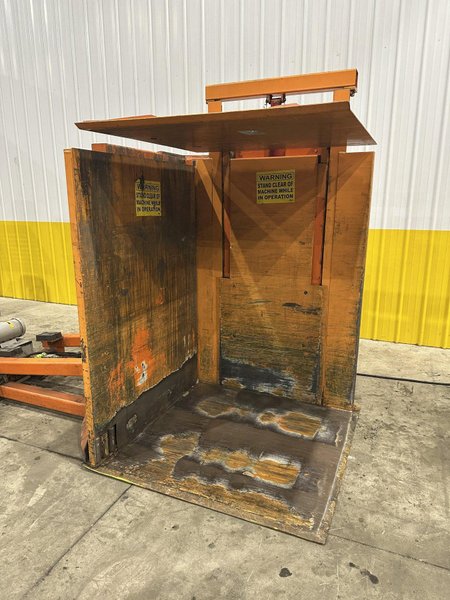 4,400 LBS CHERRY HYDRAULIC CLAMP &amp; FLIP PALLET INVERTER / TURNOVER MACHINE: STOCK #22320