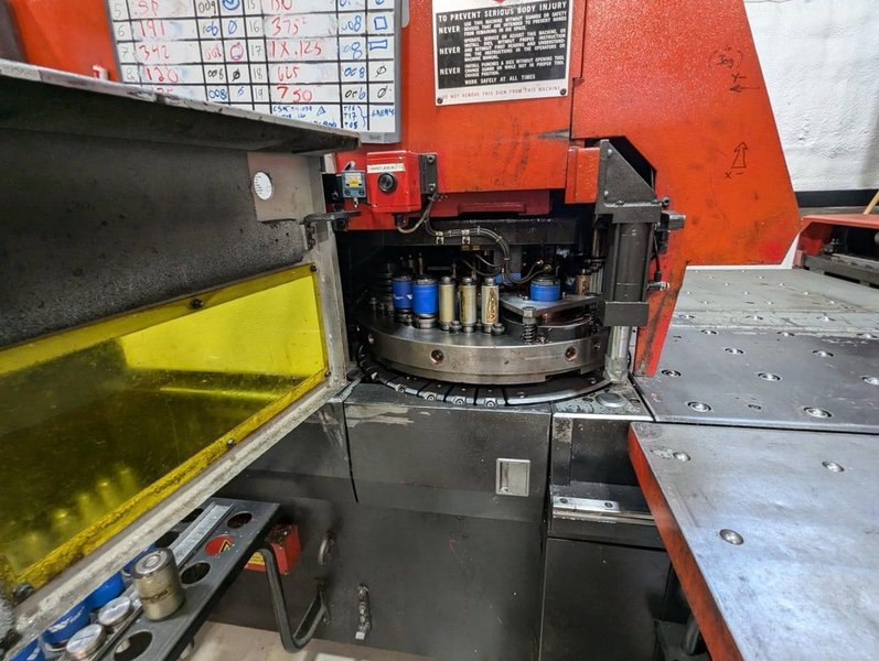 22 Ton Amada Aries 245 CNC Turret Punch, 1994 – Comes With Amada Tool Sharpener