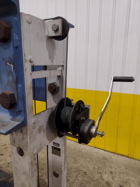 100 TON OTC MODEL #858 H-FRAME HYDRAULIC PRESS, WITH ENTERPAC PUMP: YOBRO #24401