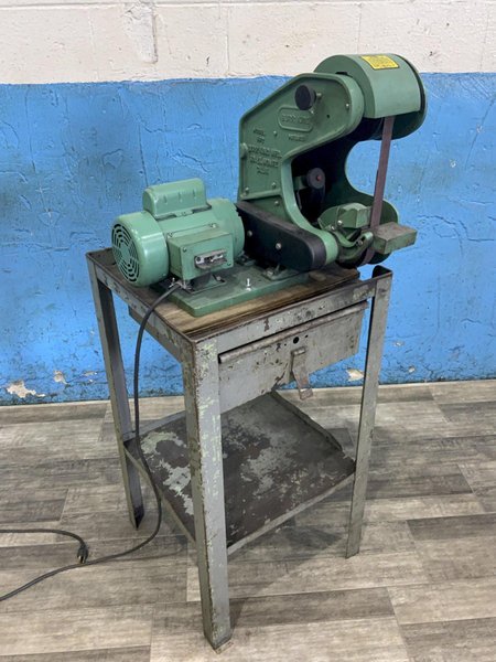 BURR KING MODEL 562 VERT BELT GRINDE: STOCK #81205