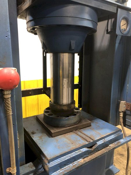 300 TON DAKE H-FRAME HYDRAULIC PRESS: STOCK #17036