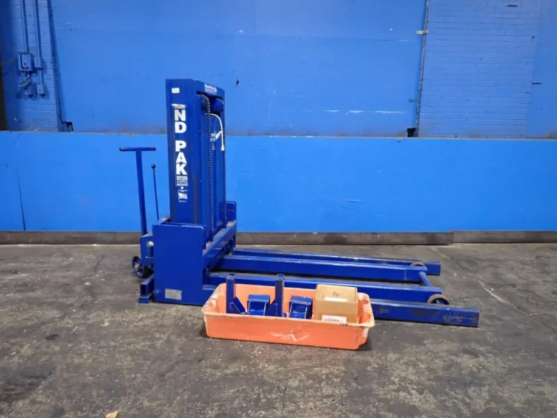 BEND-PAK, INC. 6000 LBS AUTOMOTIVE LIFT  -  ML-6