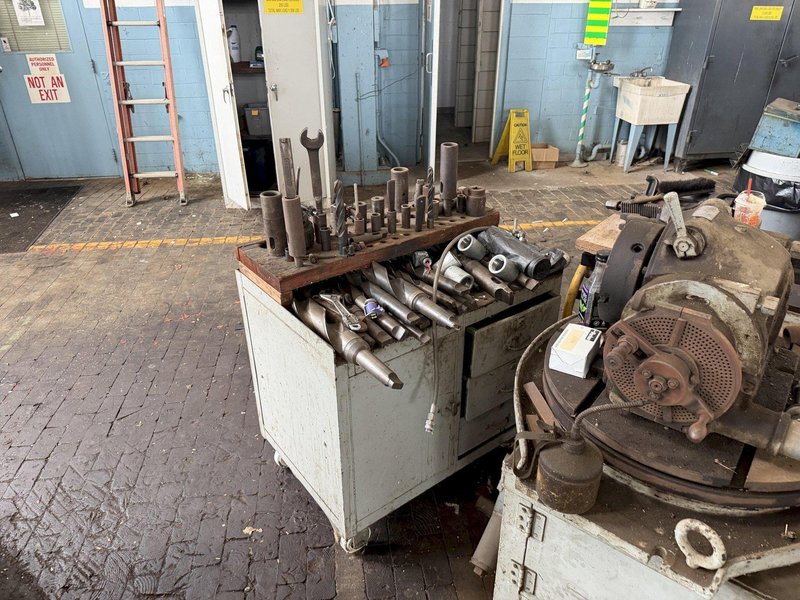 KEARNEY &amp; TRECKER NO.4 UNIVERSAL MILL. STOCK #0772726