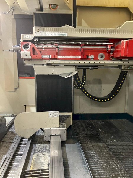 IMSA model MF1100BBLL/6P Dual Pallet 5 axis Gun Drill