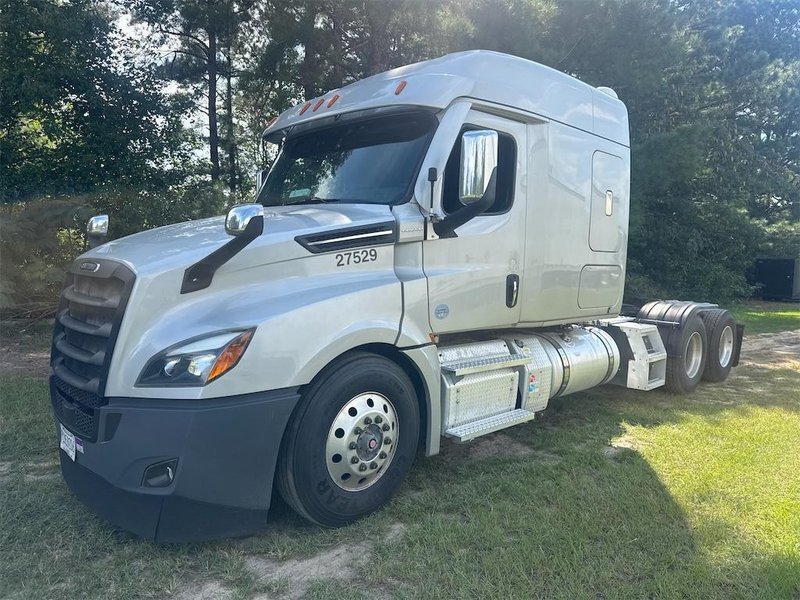 2020 Freightliner Cascadia 126 1FUJHHDV7LLMA8505