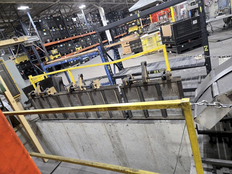 15,000 LBS X 24" X SERVO COE FEED: YOBRO #24921