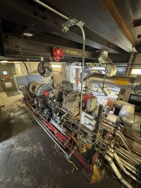 Marathon MagnaMax 930 kW (4160 V) Synchronous Generator Set with Lufkin NM1000C Gear Drive, 2011 Skid‑Mounted