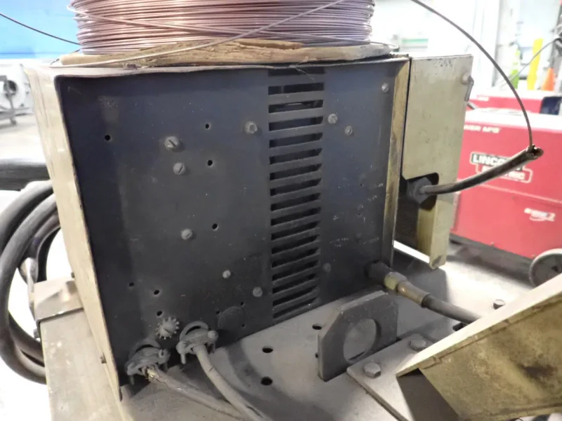 HOBART WELDER  -  FABRICATOR