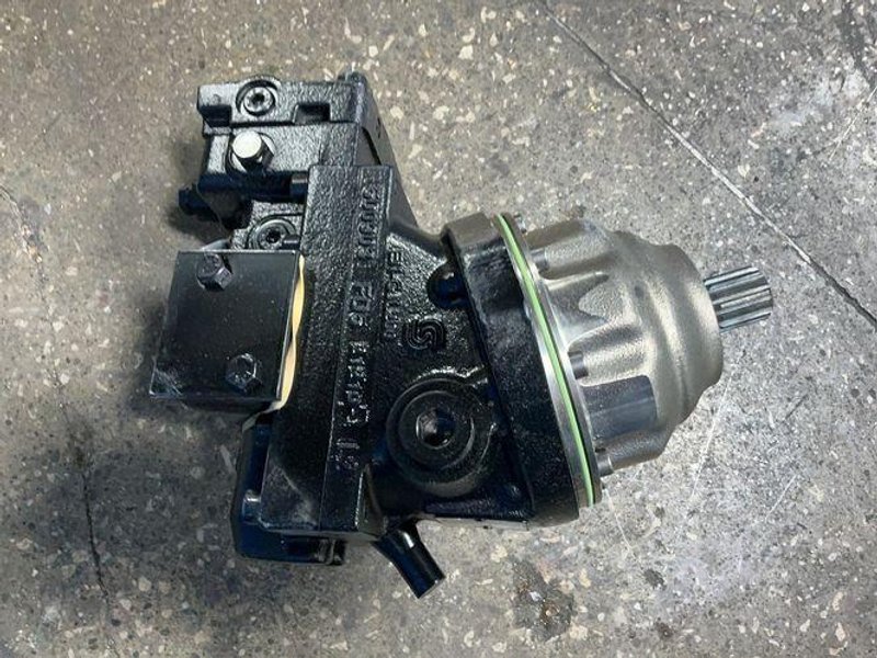 DANFOSS MOTOR TRACK DRIVE  -  51C060-1-RD1B