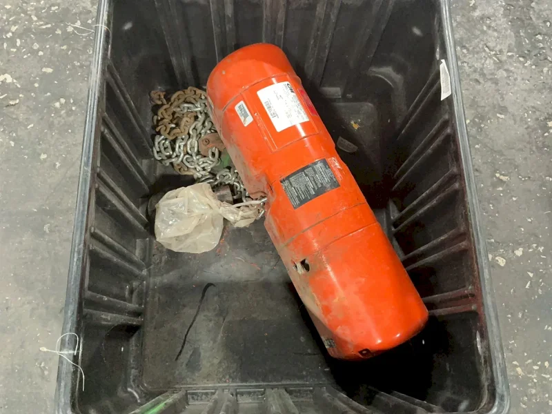 CM 1/2 TON HOIST  -  F
