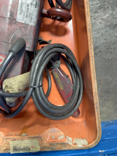 DAYTON 2 TON ELECTRIC HOIST   -  3YB77