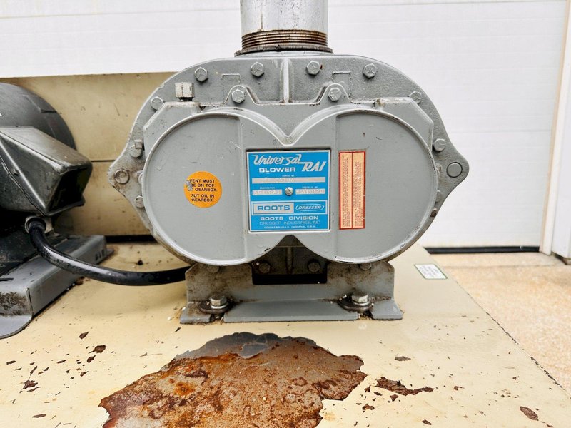 ConAir Model 70004204 10-Hp Roots Style Blower