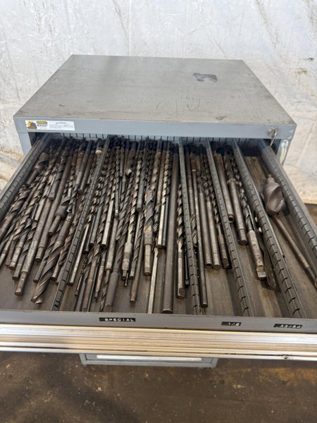 10 DRAWER STANLEY VIDMAR CABINET. STOCK #0538126