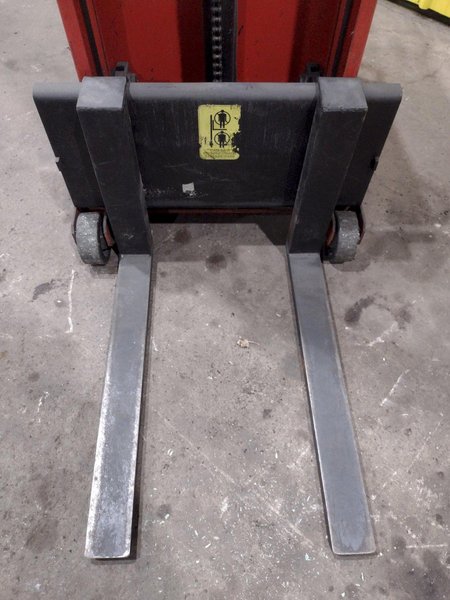 1,000 LB WESCO MODEL #PCBFL-64-25 ELECTRIC FORK LIFT: STOCK #19638