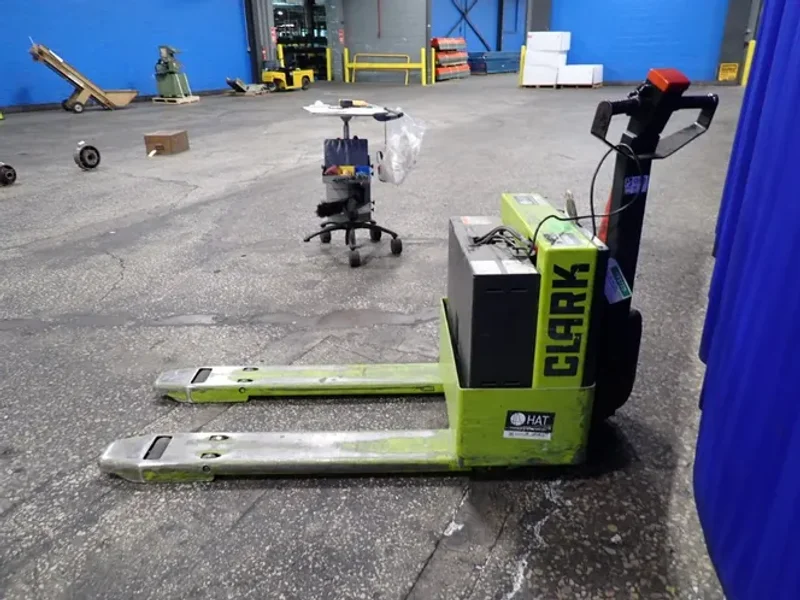 CLARK 4500 LBS ELECTRIC PALLET JACK  -  WP40