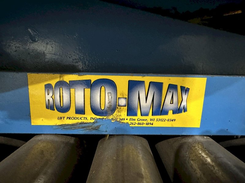 3,000 LBS X 48" X 48" ROTO-MAX HYDRAULIC SCISSOR LIFT TABLE W/ ROTARY LEWCO ROLLER CONVEYOR TOP, 110 VOLT: STOCK #20873