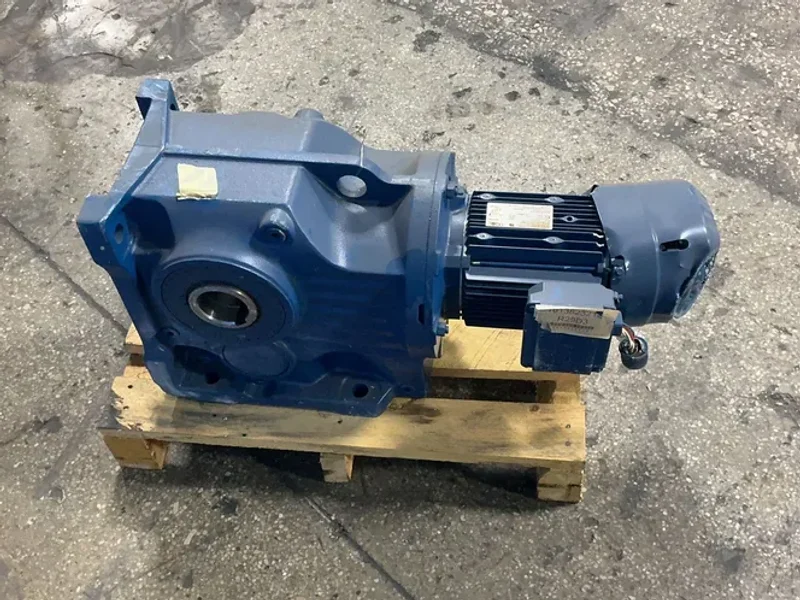 Sew-eurodrive 4.4 Hp Gear Drive - Ka97b Drs100m4be5hr