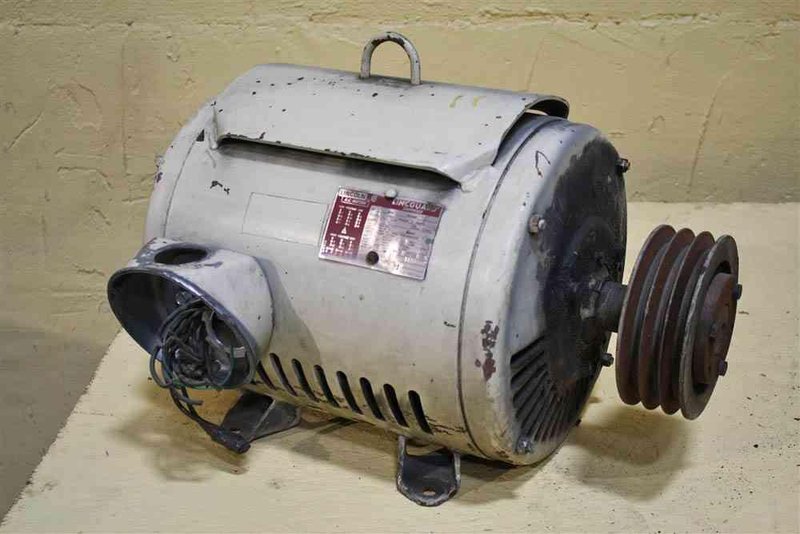 25 HORSEPOWER LINCOLN AC DRIPPROOF ELECTRIC MOTOR: STOCK #54122