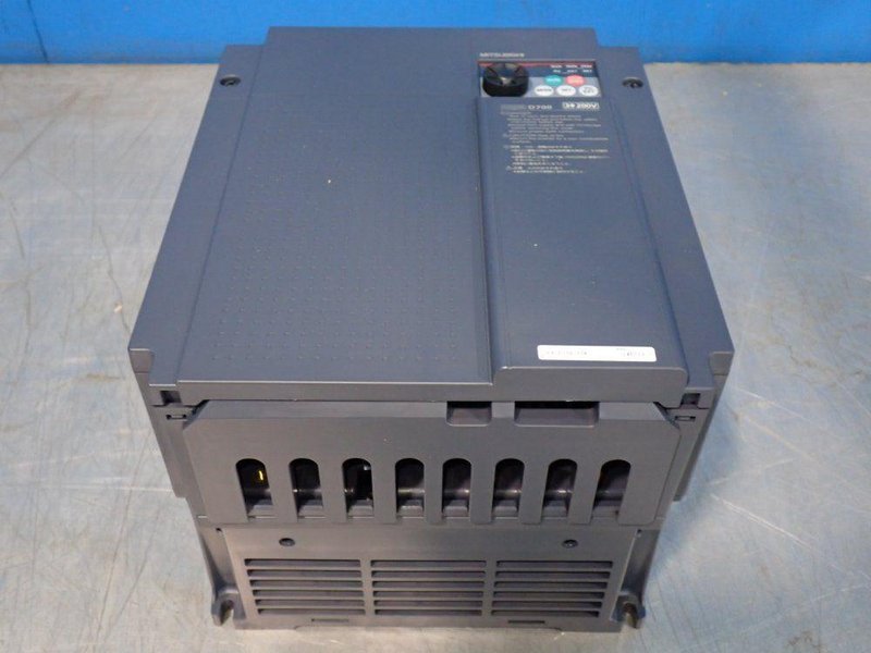 MITSUBISHI ELECTRIC INVERTER DRIVE  -  FR-D720-11K